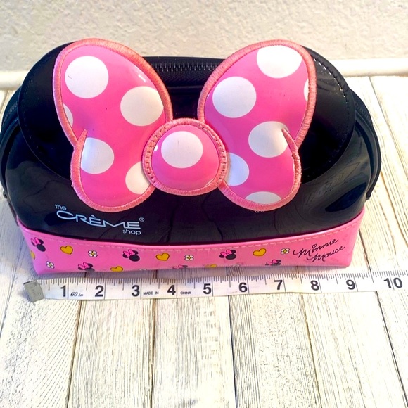 New- Lg Minnie Mouse Toiletries / Make-Up Bag - Picture 6 of 7